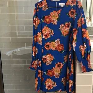 Gibson *Latimer size L Blue floral dress